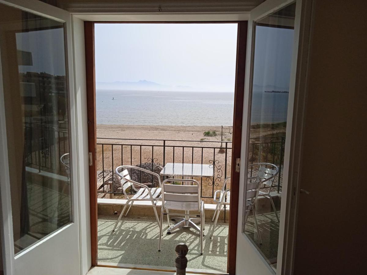 Apartment On The Beach Artemida  Exterior photo