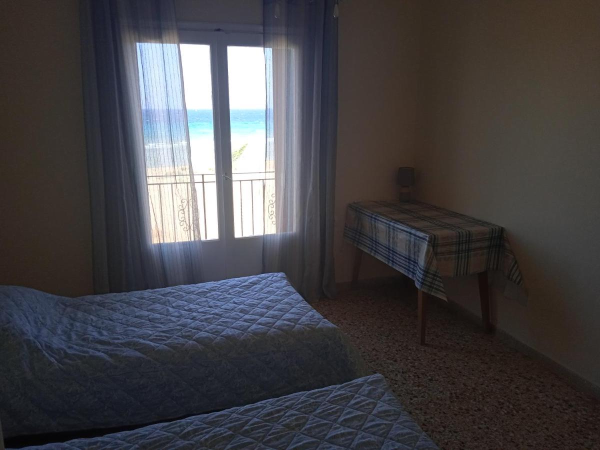 Apartment On The Beach Artemida  Exterior photo